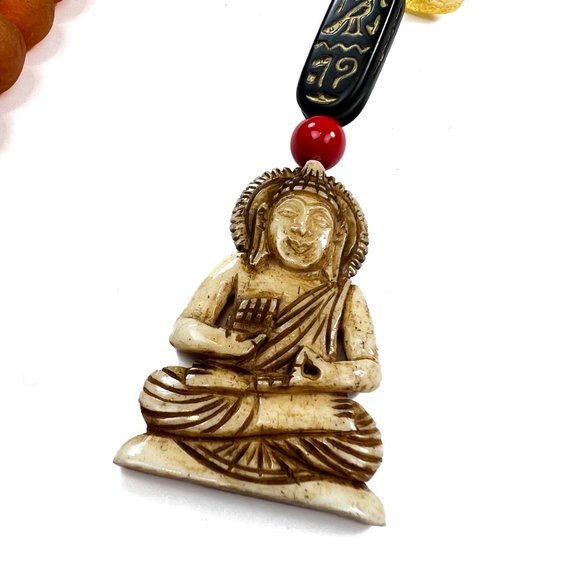 Handcarved Sitting Buddha, Ojime w/ Amber, Cartouche, Wood, Glass Beads & more - Picture 3 of 5